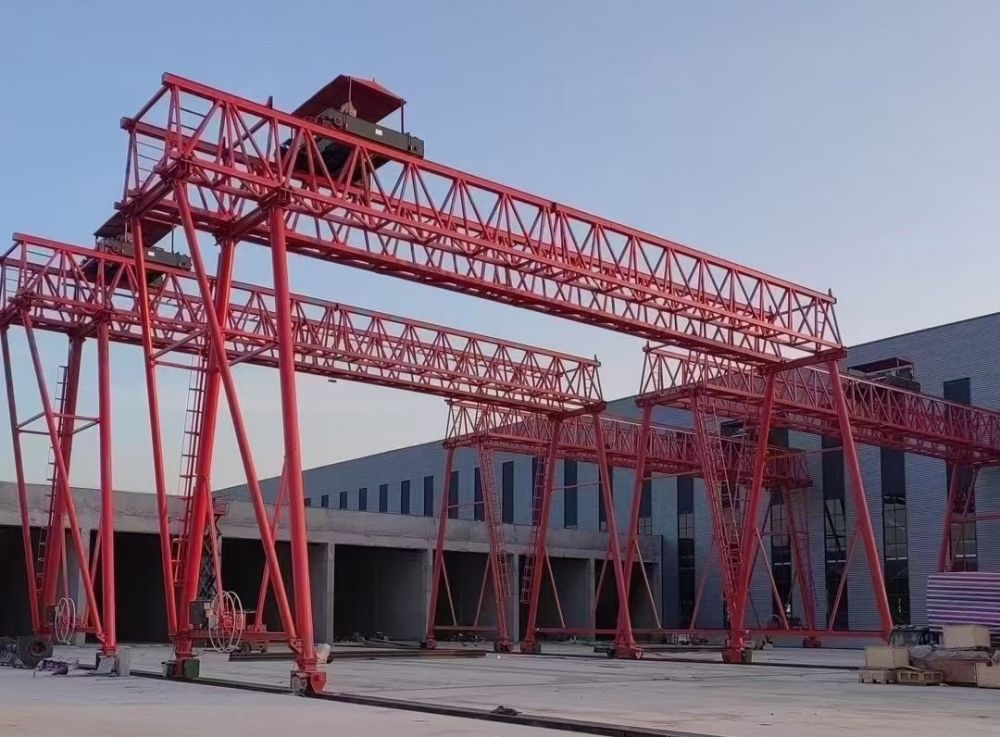 河南龍門吊、提梁機、路橋門機租賃工程服務(wù)